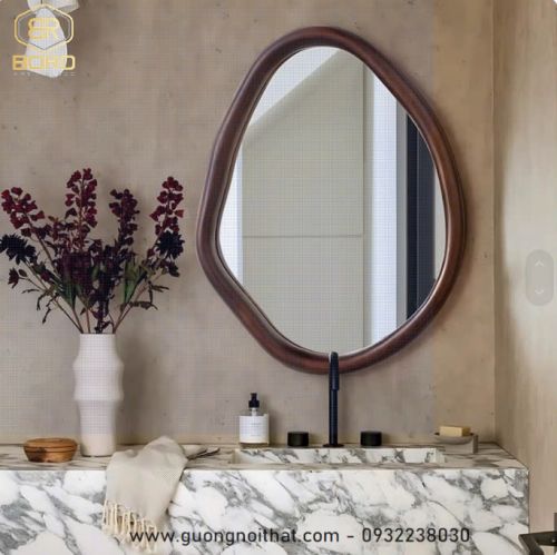 Gương nghệ thuật hình dạng bất thường khung gỗ CNC121, kích thước 60*80cm