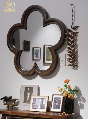 Gương hoa mai, Gương trang trí phong cách mộc mạc CNC170, kích thước 80*80 cm