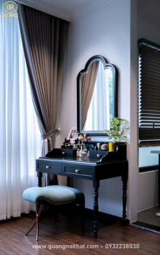 Gương khung gỗ trang trí phong cách Indochine có đèn led viến sáng CNC56-LEDVIEN, kích thước 60*90 cm